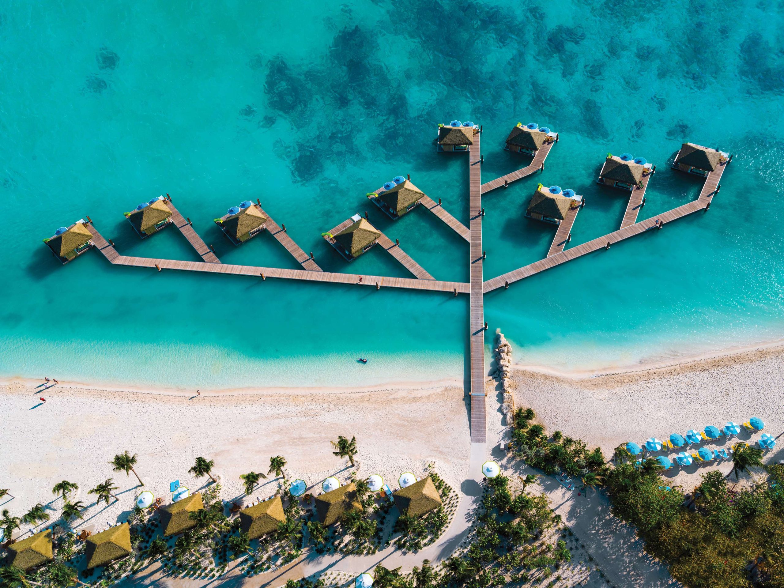 Csak felnőtteknek! A Royal Caribbeannel léphetünk elsőként a privát bahamai szigetre