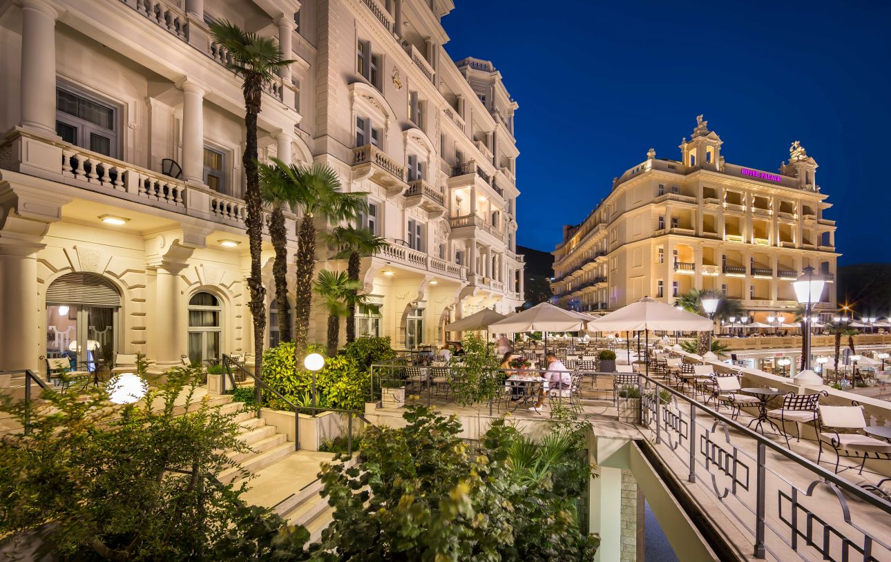 Romantikus kiruccanásra készül? Válassza a Liburnia Hotels & Villast, Opatiját, az Adria gyöngyszemét!